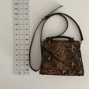 Adjustable Strap Bag